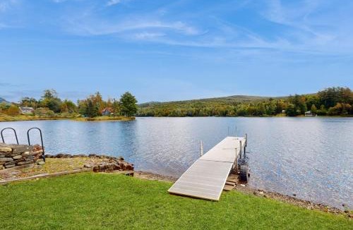 Eden House | Serenity by the lake