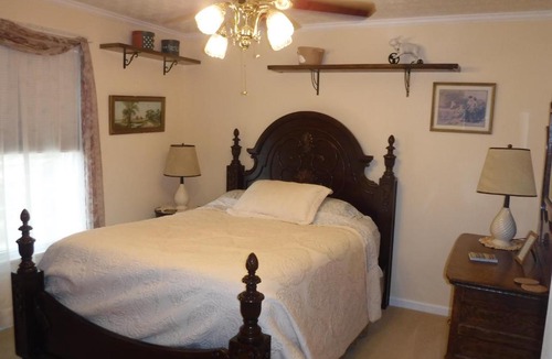 Brownsville Bed & Breakfast | Serenity Hill bed and breakfast