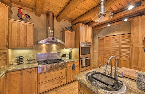 Lewisburg Cabin | 'Serenity on the River' Luxe Lewisburg Cabin!
