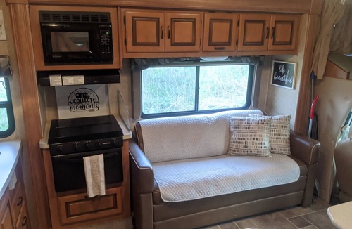 Singers Glen House | Shenandoah Valley Sightseer (set up at our farm)