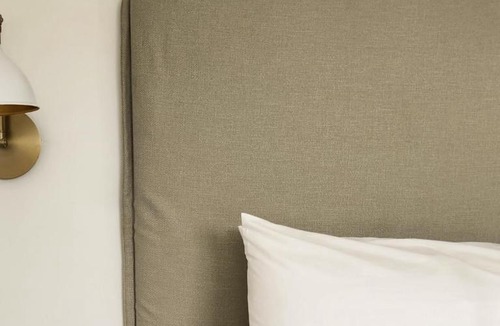 South Kingstown Hotel | Shepherd’s Run