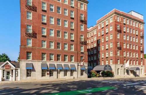 West Cambridge Hotel | Sheraton Commander Hotel