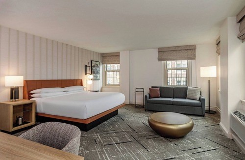 Neighborhood Nine Hotel | Sheraton Commander Hotel