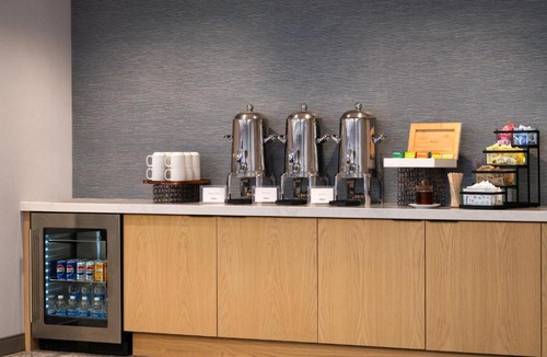 Windsor Locks Hotel | Sheraton Hartford Hotel at Bradley Airport