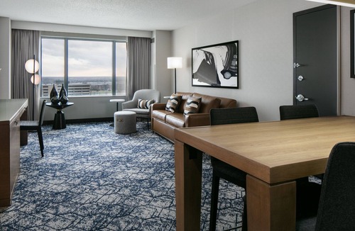 Overland Park Hotel | Sheraton Overland Park Hotel at the Convention Center