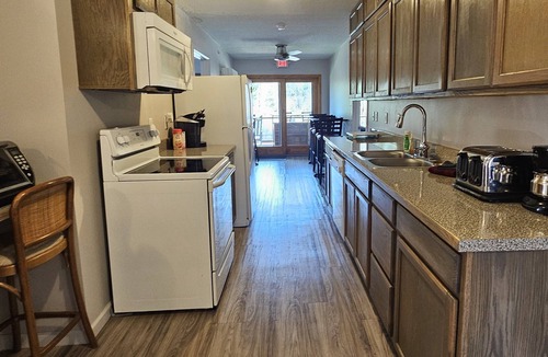 Confluence House | Shoreline Estates - Entire Home