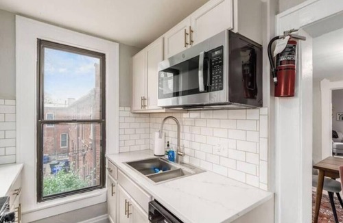 Weinland Park House | Short north- STEPS to High St -Private Parking-OSU