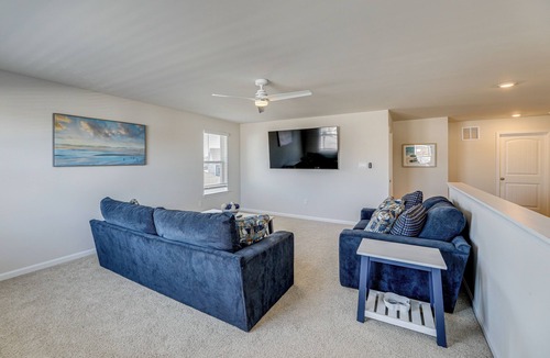 Millville House | Shuttle to the Beach! Spacious Home in Millville