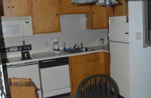Snowshoe Condo | Silver Creek 1707 - 2 Bdrm Condo, A/C, Indoor/Outdoor Pool & Hot Tub