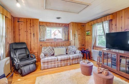 Silver Spring House | Silver Spring Rental: 8 Mi to Washington, DC!