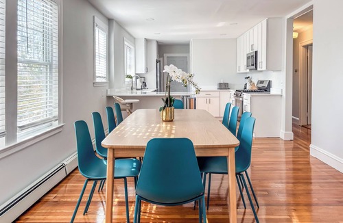 Hunnewell Hill House | SJ2 - Spacious 6-bedroom home in welcoming Newton - 15 Min to Boston!