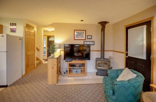 Woodstock House | Ski and Golf Retreat w/Amenities