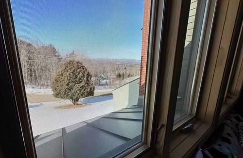 East Burke Condo | Ski-in Condo on Mountain Woodstove/Hot Tub Access