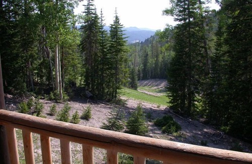 Beaver Condo | Ski in - Ski Out Condo right next to the Main Lodge !