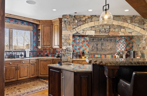 Empire Pass House | Ski-in/Ski-out Luxe Chalet– Hot Tub, Theater Room!