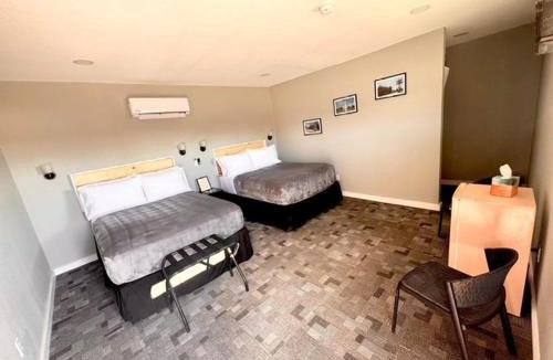 Stroud Hotel | Skyliner Motel