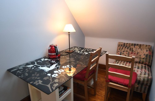Egleston Square House | Skylit Suite in Musical home