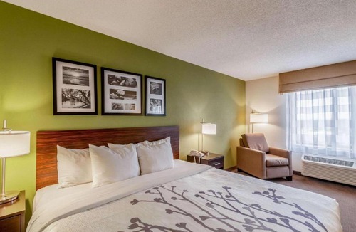 Harrisonburg Hotel | Sleep Inn & Suites Harrisonburg on University
