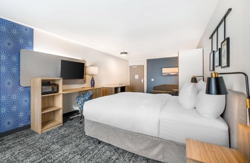 Middletown Hotel | Sleep Inn & Suites Harrisburg Airport - Hershey South