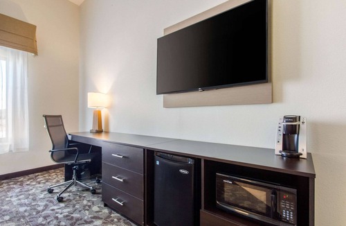 Town of Wawayanda Hotel | Sleep Inn & Suites Middletown - Goshen