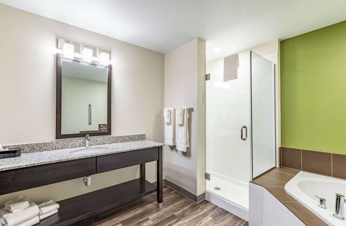 Mount Hope Hotel | Sleep Inn & Suites Mt. Hope near Auction & Event Center