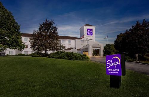 Princeton Hotel | Sleep Inn & Suites Princeton I-77