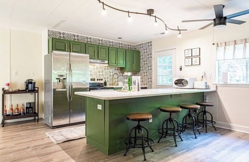 Rehoboth Beach Cottage | Slps 8 - Comm. Pool - PetsOK - WD - King - Bikes
