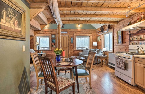 Knik-Fairview Cabin | 'Snowshoe Cabin' w/Gas Grill: Fish & Hike!