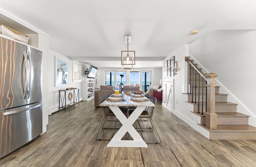 Scituate House | Soak in the Hot Tub! Water Views and Ocean Scent!