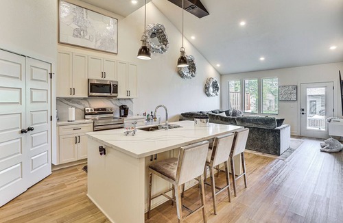 Raymore Apartment | Soccer Fans Welcome! Luxe Raymore Escape w/Patio