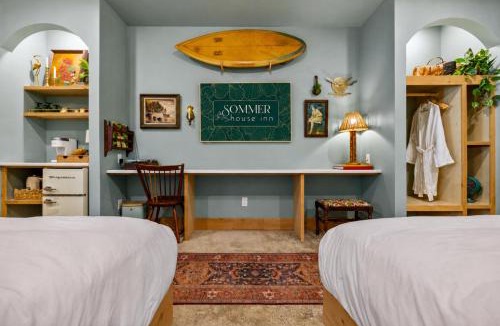 Jasper Hotel | Sommer House Inn-Aloha Room