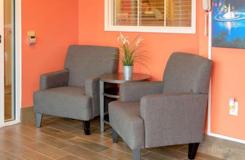 South Hills Hotel | Sonesta Simply Suites Pittsburgh Airport