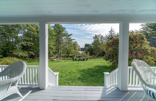 South Bristol Cottage | South Bristol, Updated Christmas Cove Cottage
