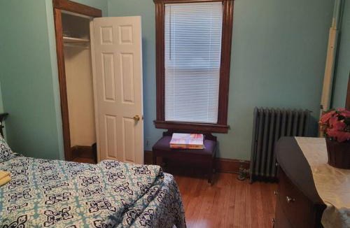 Hartford Apartment | South End Serenity 3