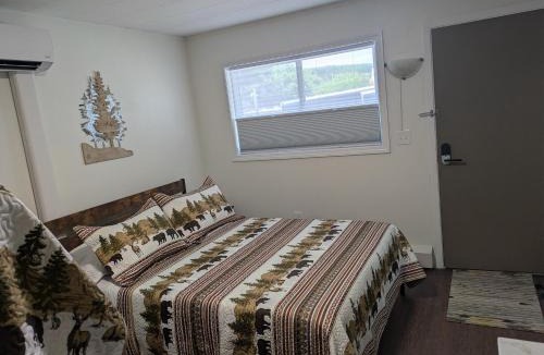 Canaan Hotel | South of the Border Room 2