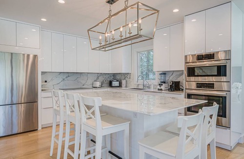 Tuckahoe House | Southampton exclusive private location with beautiful heated salt water pool