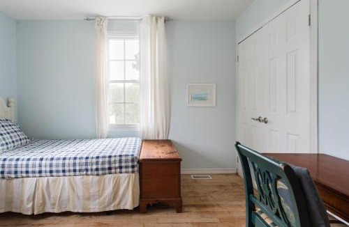 Village of Southampton House | Southampton Village, 2 Fireplaces, Walk to All
