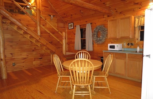 Hallsville Cabin | Southern Comfort Cabin