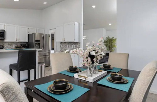 Abbott Loop House | Southside Solstice