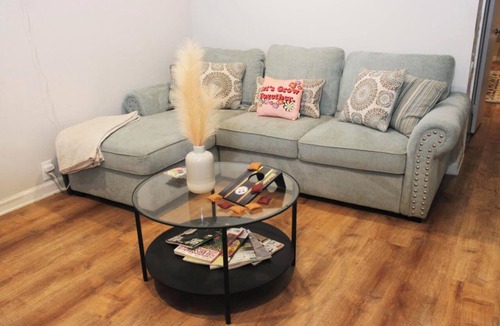 Pittsburgh Apartment | Spacious 1-bedroom apartment with private deck