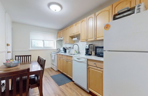 Brookline Apartment | Spacious 1Bed close to Longwood Medical, Boston