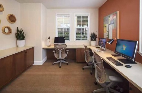 Tustin Apartment | Spacious 1BR Home Near Woodbury Town Center