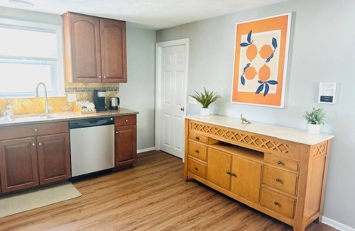 Waltham Condo | Spacious 3-bedroom Condo centrally located in delightful Waltham