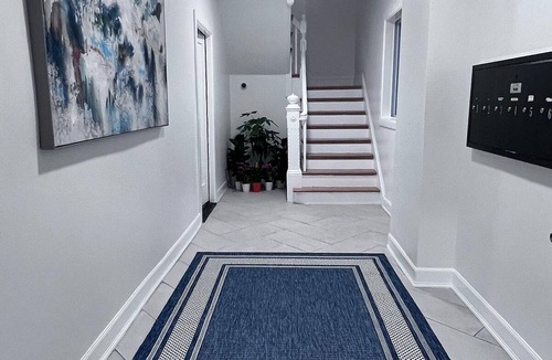 Washington Park Condo | Spacious 3-BR Condo with Modern Fireplace & Full Amenities - Near Downtown
