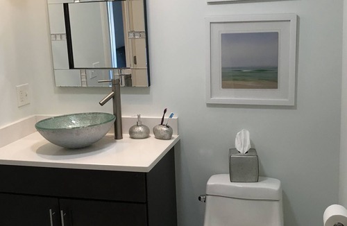 Ward Hill Apartment | Spacious 4 Bedroom Beach House Salisbury Beach