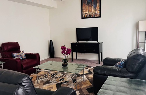 Plainfield House | Spacious 4-bedroom house in charming Plainfield with AC