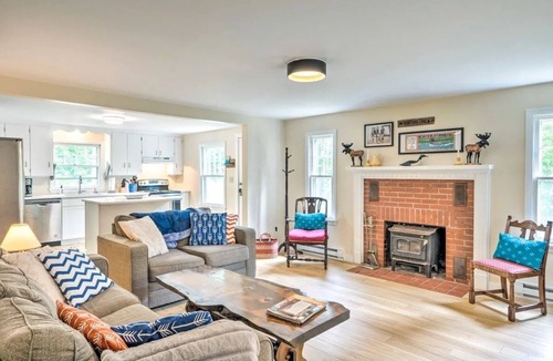 Hebron House | Spacious 4-bedroom house a quick walk to the town beach & Grey Rocks Trails