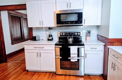 Nashua House | Spacious 4-bedroom house in welcoming Nashua NH