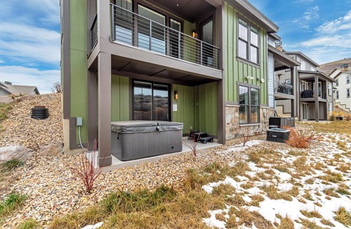 Deer Mountain House | Spacious 4 bedroom townhome in Park City with private Hot Tube