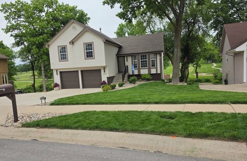 Kansas City House | Spacious 4 bedroom home with a nice view just a few minutes from the World Cup